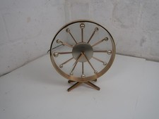 mechanische Tischuhr von