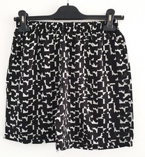 Shorts Hotpants schwarz weiß Muster Größe S M dünn Hose kurz