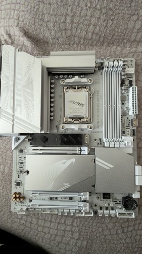 Gigabyte x870 aorus - gigabyte, elite