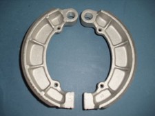 Honda CB 650 CB 750 Four K0 - K7 Bremsbacken Bremsbeläge / rear brake shoes