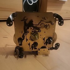 Mechanisches Uhrwerk Messing