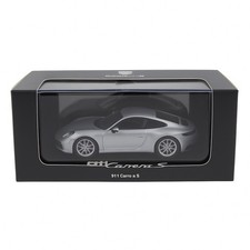 Porsche 911 Carrera S 1:43 –