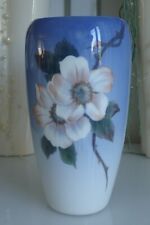 Royal Copenhagen Porzellan Vase Wildrose Blüte Schmetterling Blume Nr. 2360/1049