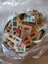 200 Briefmarken Kiloware DDR auf Papier