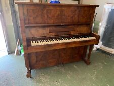 Antikes Klavier Nussbaum 