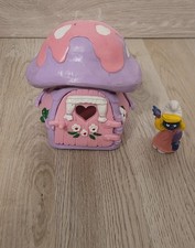 Kleines Schlumpfhaus