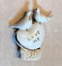 Porzellan Figur ca. 11 cm hoch *** Herz Tauben gold Deko *** Liebe Love Me