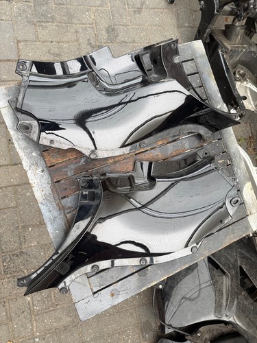 Seitenverkleidung rechts - , +
