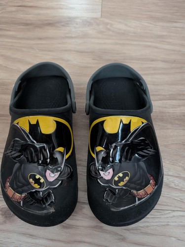Crocs batman clogs 32 - j1,