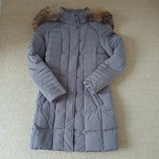 Warmer Daunen-Kurzmantel mit