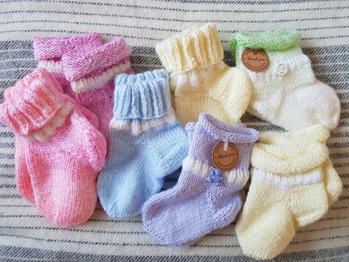 Handgefertigte gestrickte