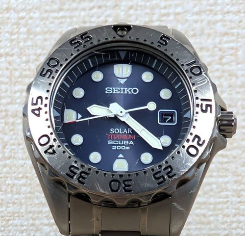 Seiko v145 0ah0 solar - v145-0ah0,
