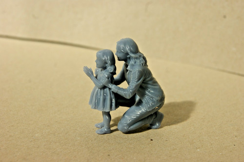 Figur mutter kniend - kniend, kind