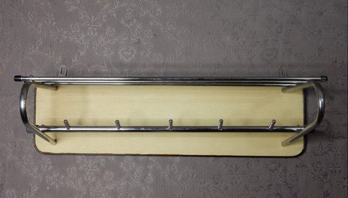 Retro bauhaus style garderobe - bauhaus,