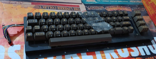 Commodore 64 tastatur - 64,