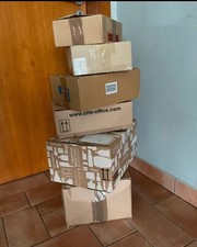 6 leere gebrauchte Kartons