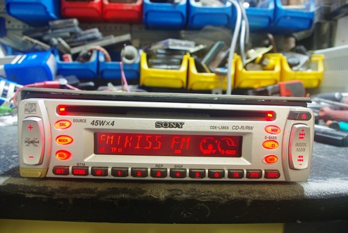 Oldtimer sony xplod modell - sony,