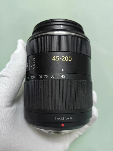 Panasonic lumix 200mm lens - 45-200mm,