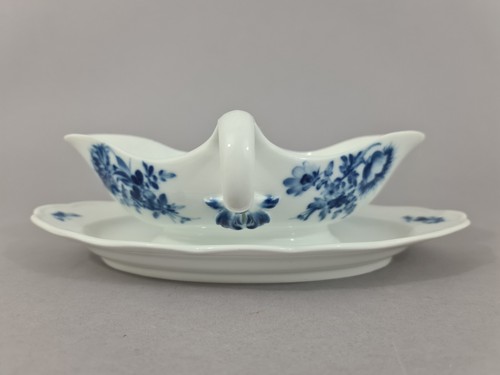 Meissen sauciere - (m2634),