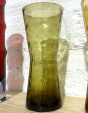 Mid Century strukturierte olivgrün taillierte Glasvase Alsterfors Schweden