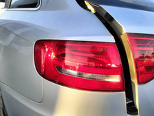 8K9945095 Pfostenleuchte. Ostteil. Links AUDI RS4 4.2 V8 FSI quattro S tronic Sw