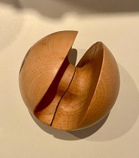 Design NUSSKNACKER Holzkugel Christian Marx Kugelnussknacker 9 cm Durchmesser