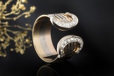 Cartier Ring Doppel C mit Diamanten Großes Modell in 750er Gold Tricolor Schmuck