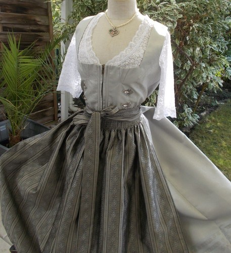 Geweihda designer dirndl - geweihda,