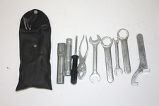 Original Bordwerkzeug Toolkit Suzuki GSF 600 Bandit WVA8 00-03 (Lager 9-25)