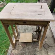 alte Nähmaschine "Altenburg"