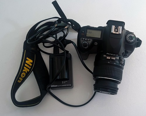 Nikon 70s mit zoomobjektiv - nikon,
