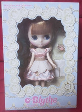 Middie Blythe Q-pot Macaron