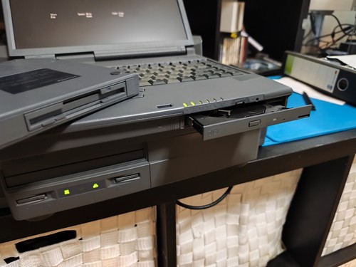 Toshiba tecra 8000 mit - toshiba,