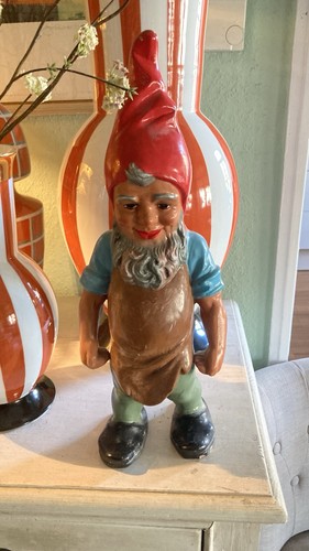 Großer alter gartenzwerg aus - großer,