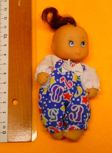 Kleine puppe - kleine,