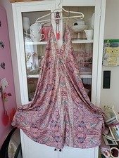 Seidiges Neckholder Kleid Gr. M Pastellfarben Paisley tiefer Rückenausschnitt