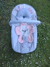 MoMi baby schaukel wippe elektrisch gebraucht, vibrating-musical mit spielbogen