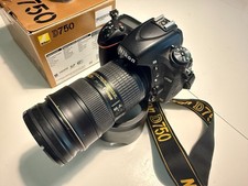 Nikon D750 + Nikkor 24-70 mm 2.8 Objektiv