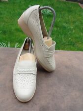 Century Wedges Budapester Dame Schuhe Boots Slippers Loafers eLeder 42 neuwertig