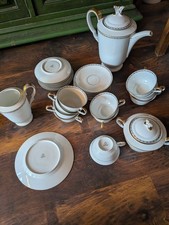 Teeservice der Marke Volkstedt