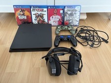 Sony PlayStation 4 Slim PS4