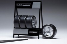 Modellauto Auto Maßstab 1:18