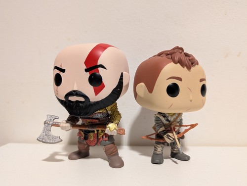 Kratos atreus god of - &, war