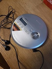 Sony D-NE240 CD Walkman / Discman Tragbarer CD Player + Original Sony Kopfhörer