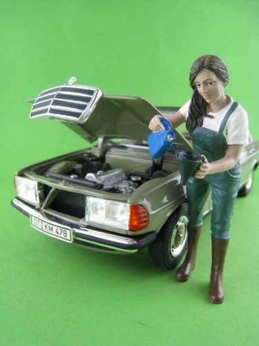 Car girl kylie diorama - car, diorama-figur