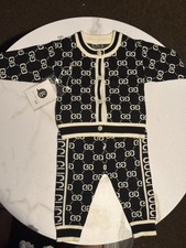 Babykleidung stilvolle