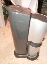 SodaStream Trinkwassersprudler Schwarz/Silber, Glaskaraffe, CO2 Flasche Set