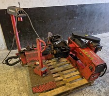 Reifenmontiermaschine