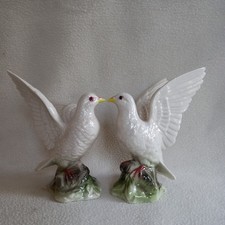 2 Tauben Porzellan  Taubenpaar