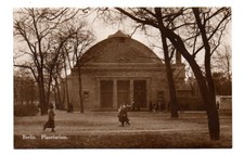 Berlin  -  Planetarium, 1927
